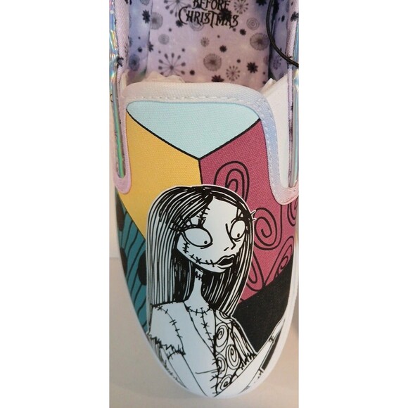 NWT Disney Nightmare Before Christmas Women's 9 Low Top Slip-On Sneaker Shoes - Picture 2 of 16